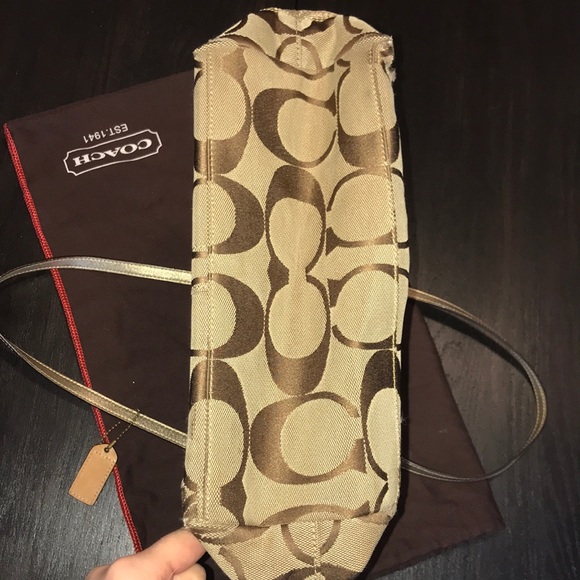 Coach Signature Bus Tote - Picture 11 of 16